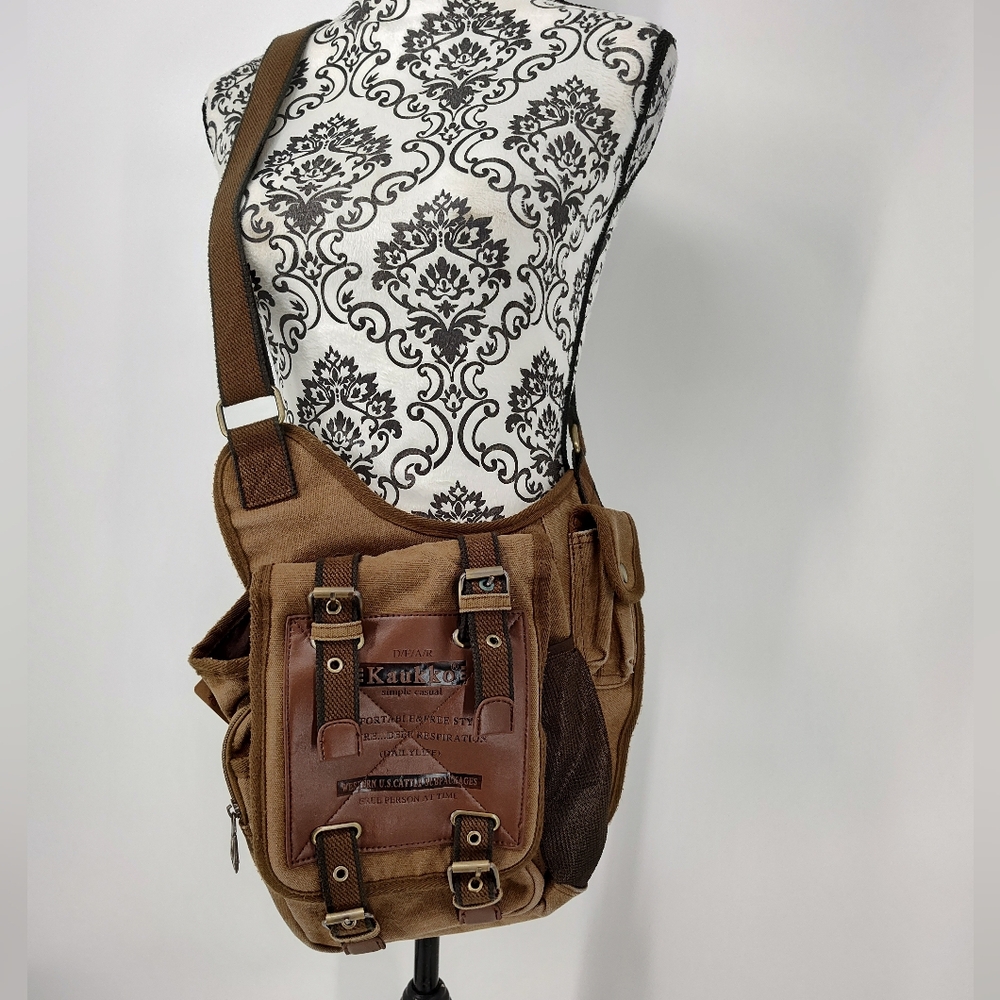 Kaukko Brown Canvas Messenger Cross Body Bag